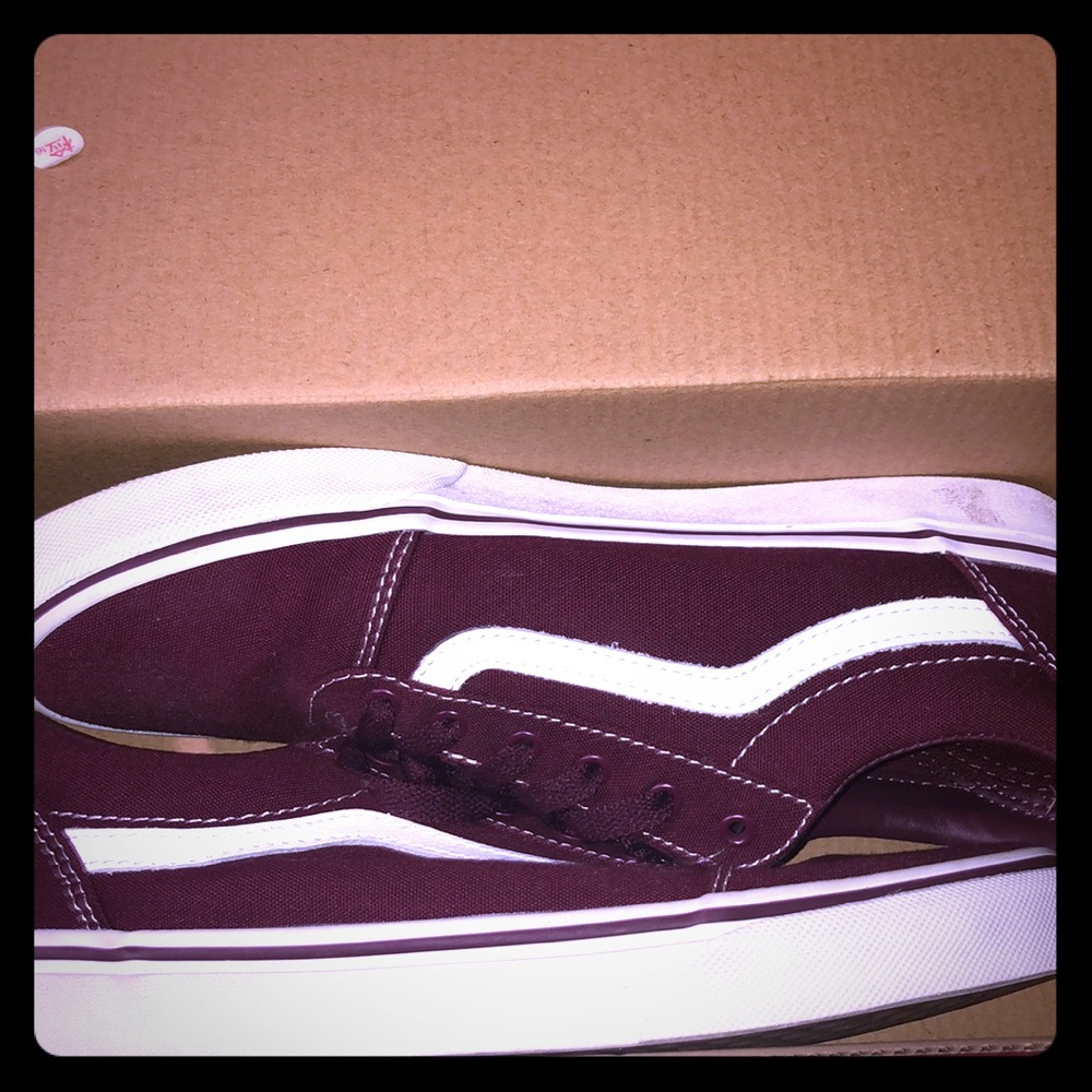 Burgundy Vans size 61/2 youth